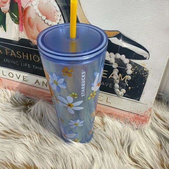 Starbucks Floral Blue Tumbler, 24oz Venti with‎ lime green straw - Picture 1 of 4